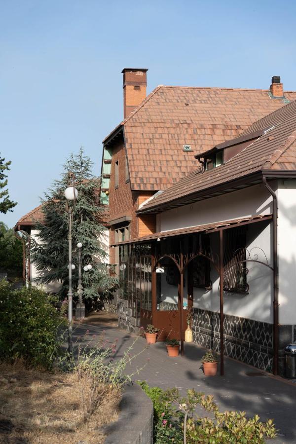Hotel Villa Dorata Nicolosi Exteriör bild