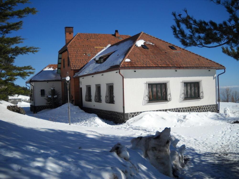 Hotel Villa Dorata Nicolosi Exteriör bild