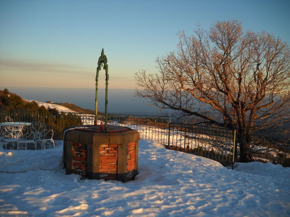 Hotel Villa Dorata Nicolosi Exteriör bild